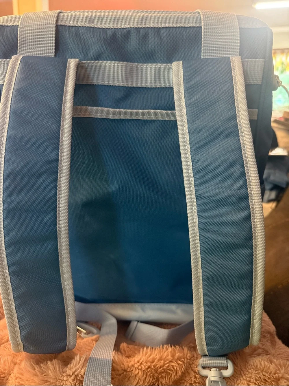 Sold Sun Squad Blue Convertible Backpack Cooler - Navy/Light Blue